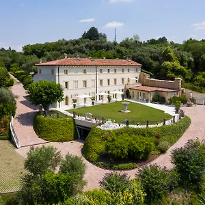 ***** Konukevi Relais Fra' Lorenzo İtalya
