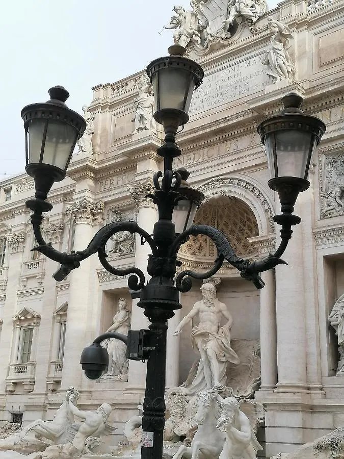 מלון רומא Persia Collection Trevi